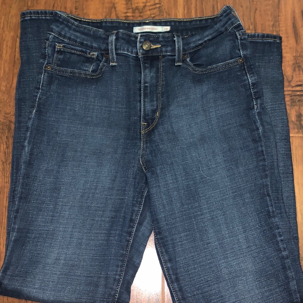Levi 721 Skinny Dark Wash
